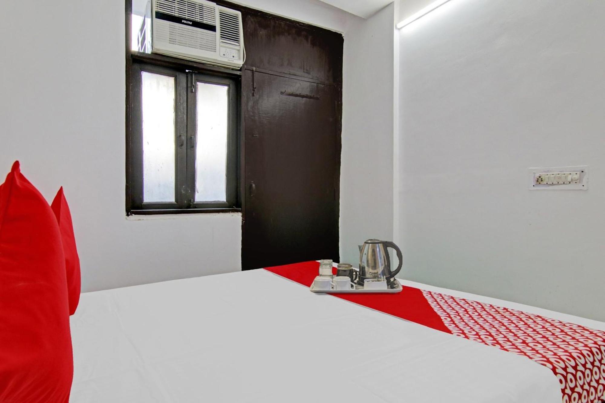 Hotel O Chaudhary Villa นิวเดลี ภายนอก รูปภาพ