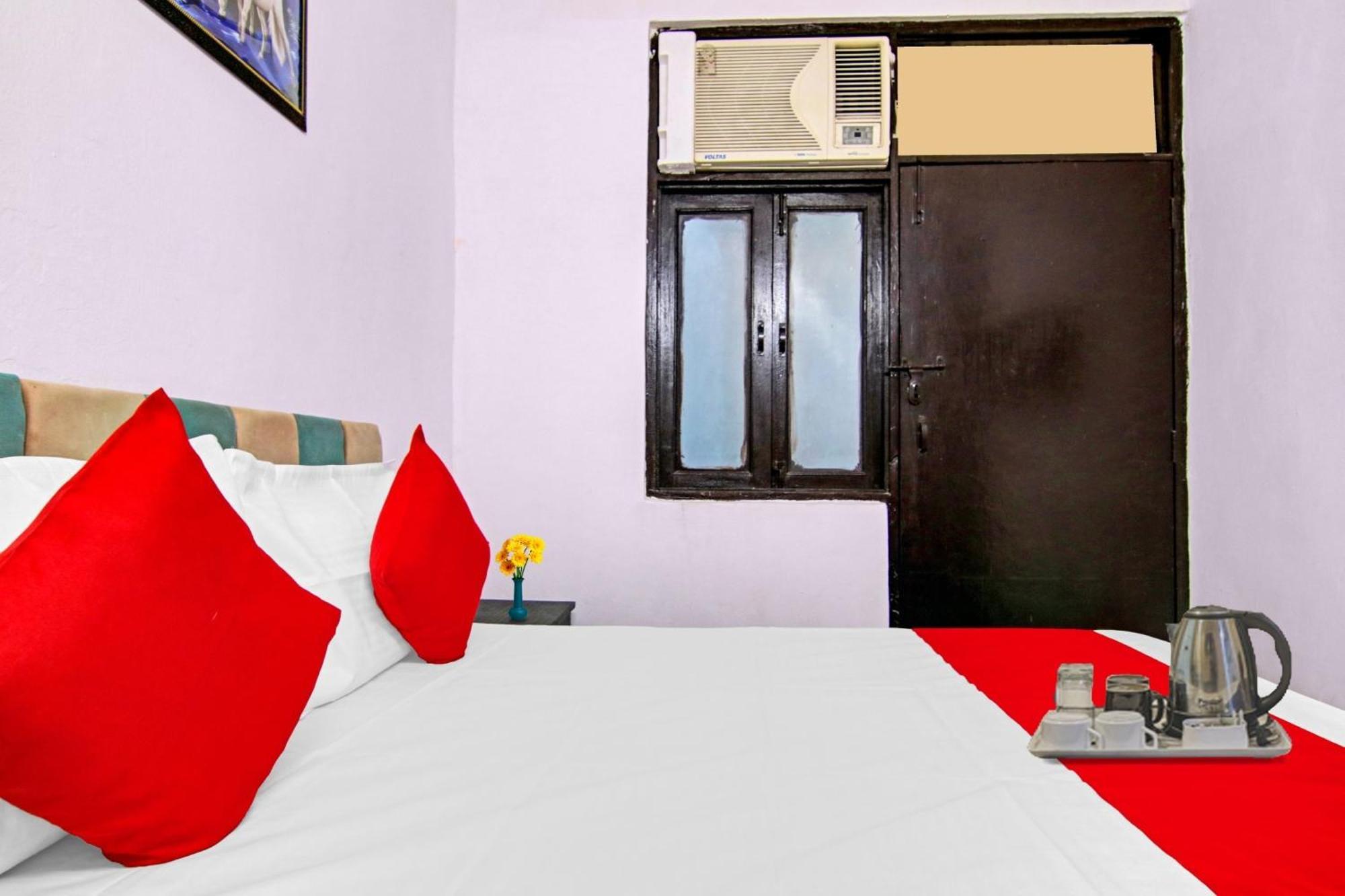 Hotel O Chaudhary Villa นิวเดลี ภายนอก รูปภาพ