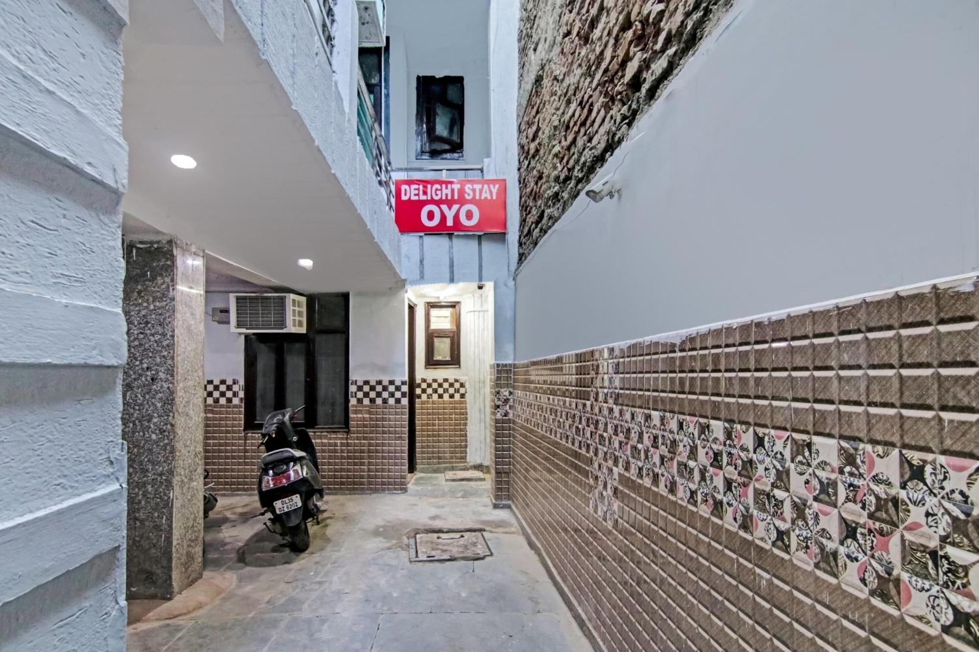 Hotel O Chaudhary Villa นิวเดลี ภายนอก รูปภาพ